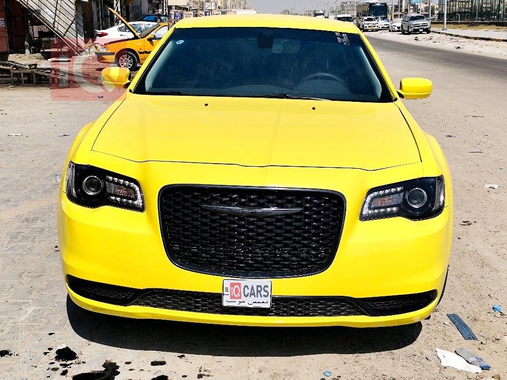 کرایسلەر 300